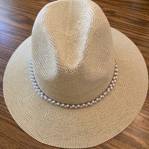 Marcus alder cute  summer hat !